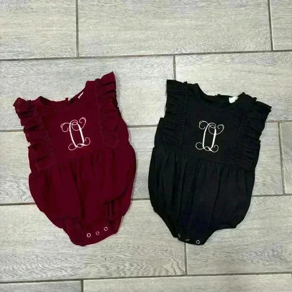 2 Bailey’s Blossom Babygirl Romper with Embroidered O size 9-12 - Picture 3 of 8